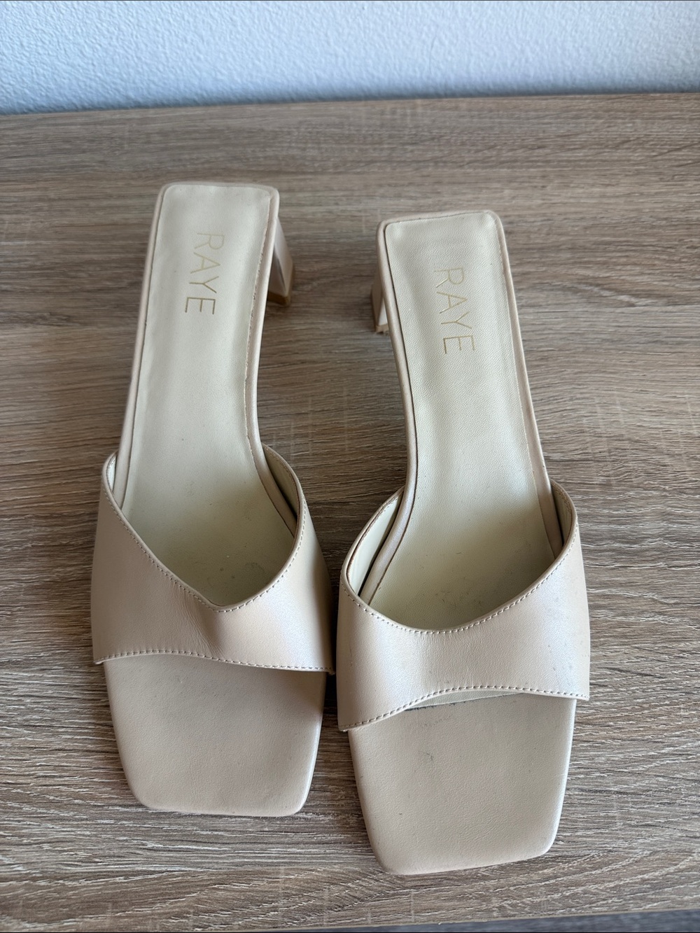 RAYE Vivid heel
